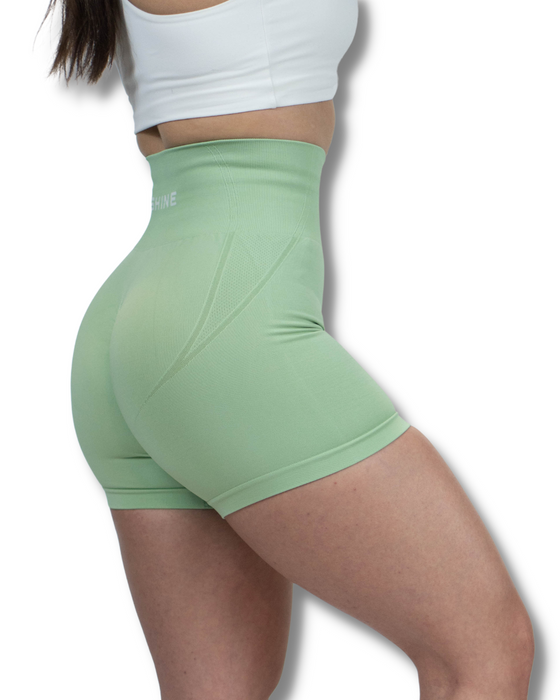 Limitless seamless shorts - lime