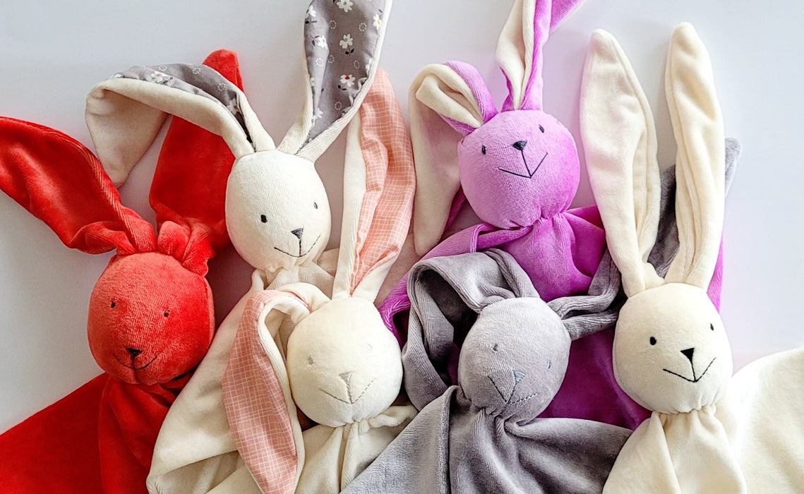 Doudou lapin de bambou (options de couleurs)