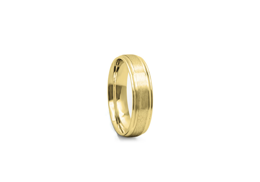 bague or jaune homme profil beau musclé 