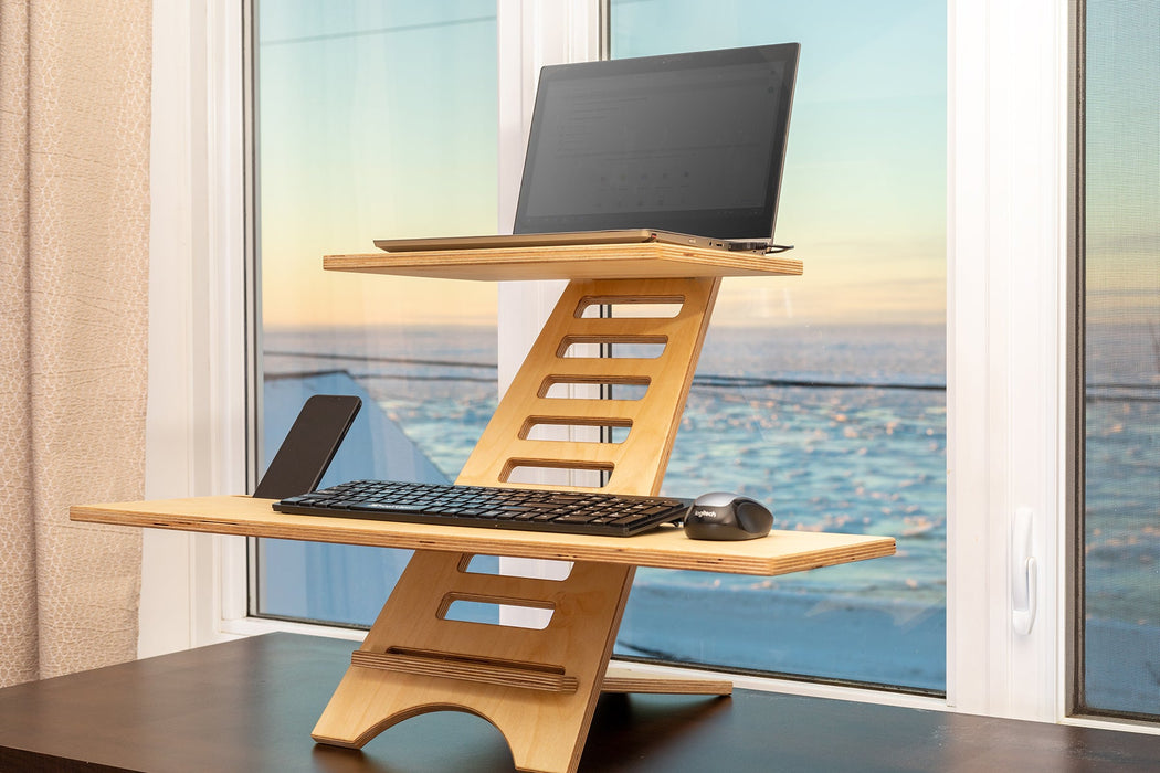 bureau de travail debout, standing desk, bureau ergonomique